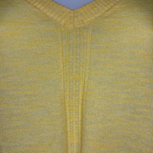 Talbots Light Academia Butter Yellow V-Neck 3/4 Sleeve Sweater Womens Sz L - Picture 2 of 6